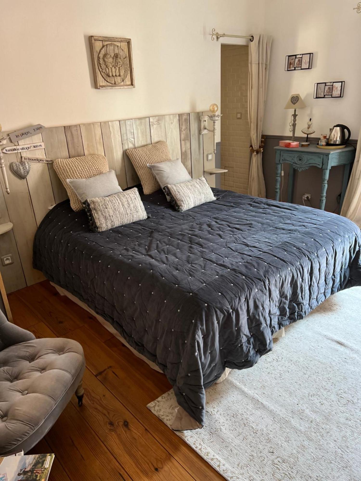 Le Paille De Torreilles Hotel Bagian luar foto